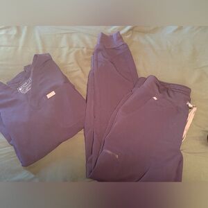 Figs Technical Collection Navy Top